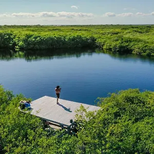 Hotel Cormoran & Cenote Tulum